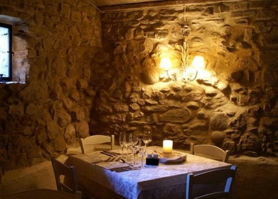 Castello Di Albereto Hotel Trarivi Zewnętrze zdjęcie