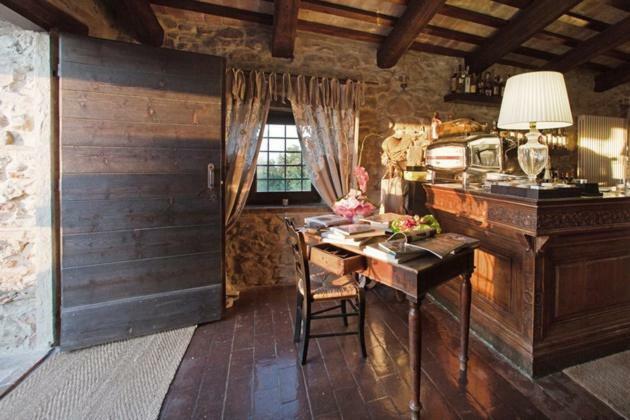 Castello Di Albereto Hotel Trarivi Zewnętrze zdjęcie